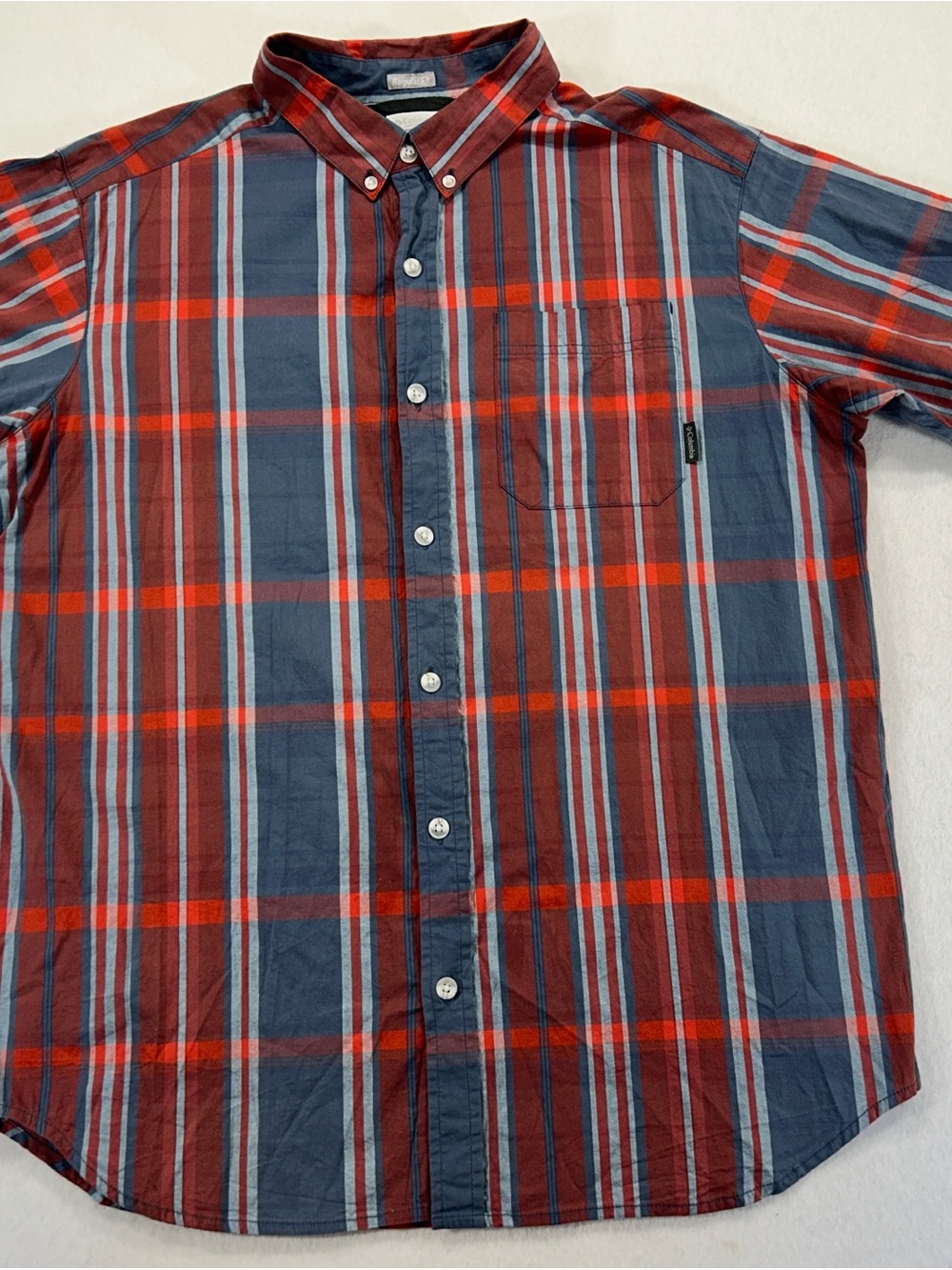 Columbia Shirt LG Red Blue Plaid Casual Pocket Button Up Short Sleeve Mens